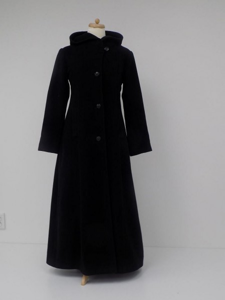 Flaušový kabát s kapucí dámský černý.